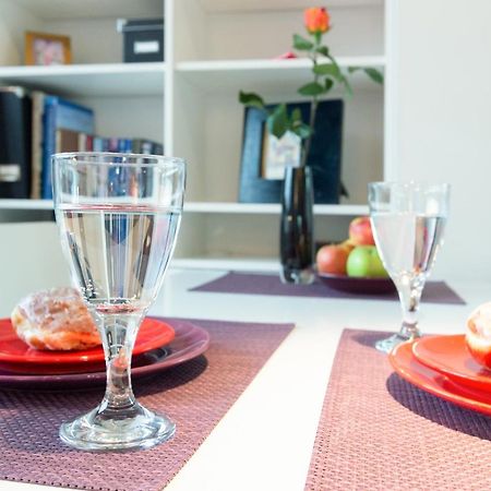 Secret Charm Fully Equipped Apt With Balcony クラクフ エクステリア 写真