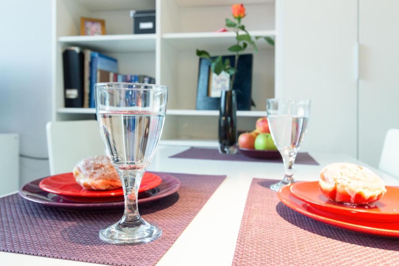 Secret Charm Fully Equipped Apt With Balcony クラクフ エクステリア 写真
