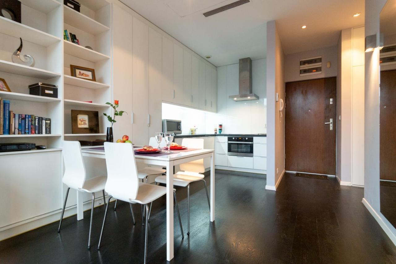 Secret Charm Fully Equipped Apt With Balcony クラクフ エクステリア 写真