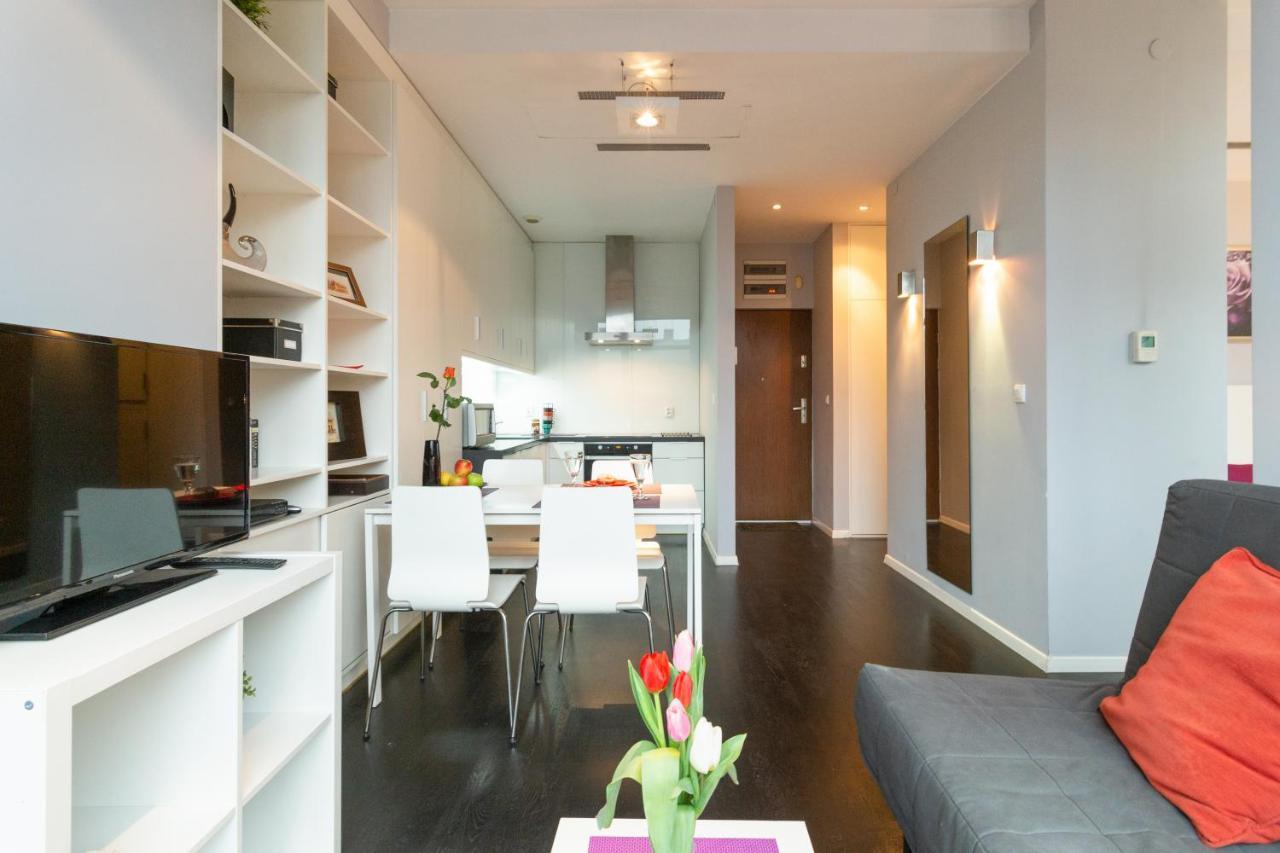 Secret Charm Fully Equipped Apt With Balcony クラクフ エクステリア 写真